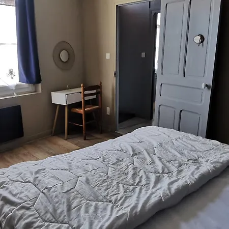 Maison Au Bord Du Plan D'eau - 6 Pers. - Fr-1-194-460 Holiday home