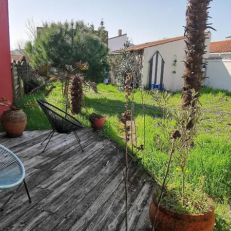 Maison Au Bord Du Plan D'eau - 6 Pers. - Fr-1-194-460 * L'Aiguillon-sur-Mer